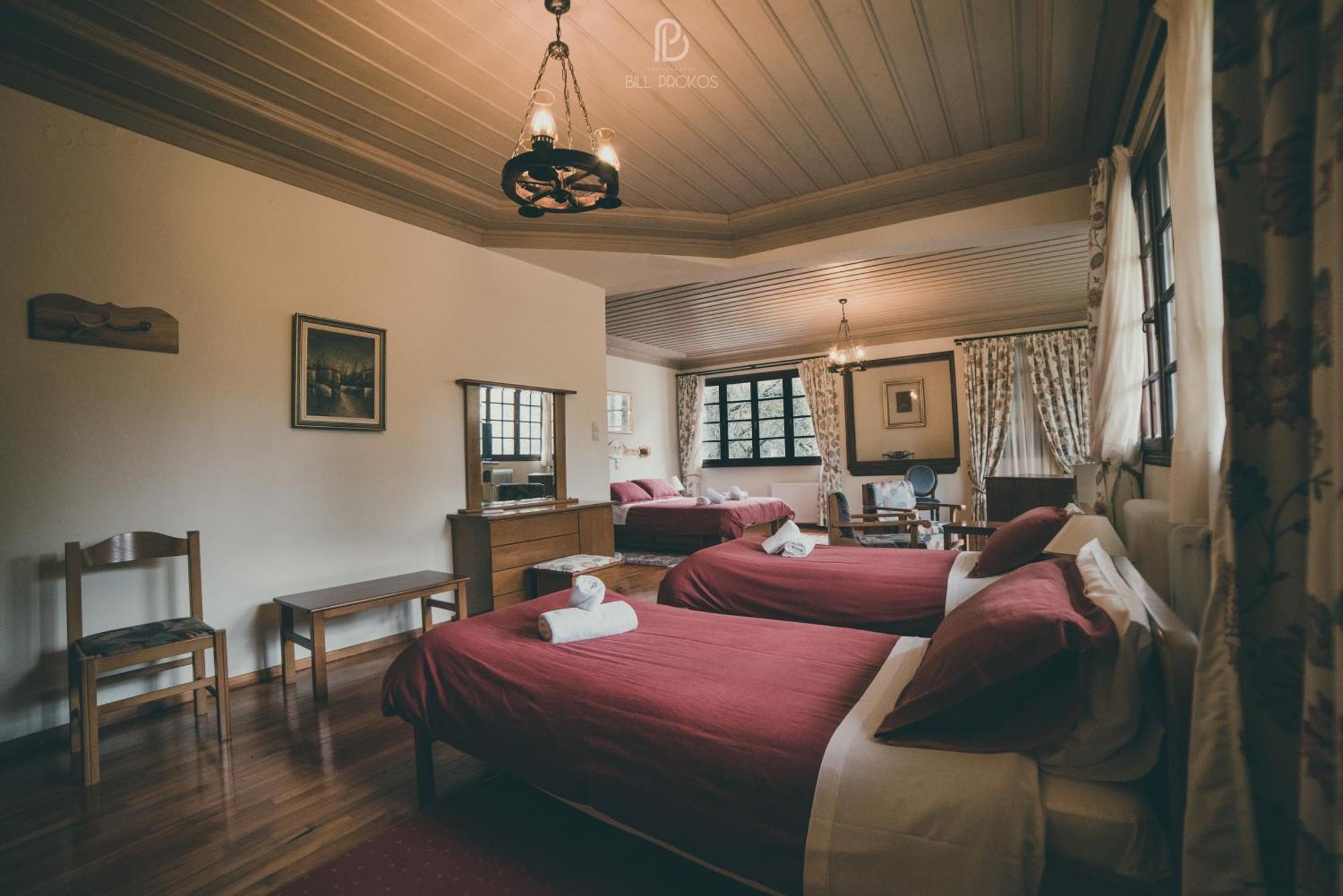 Bourazani Wild Life Resort Konitsa Room photo