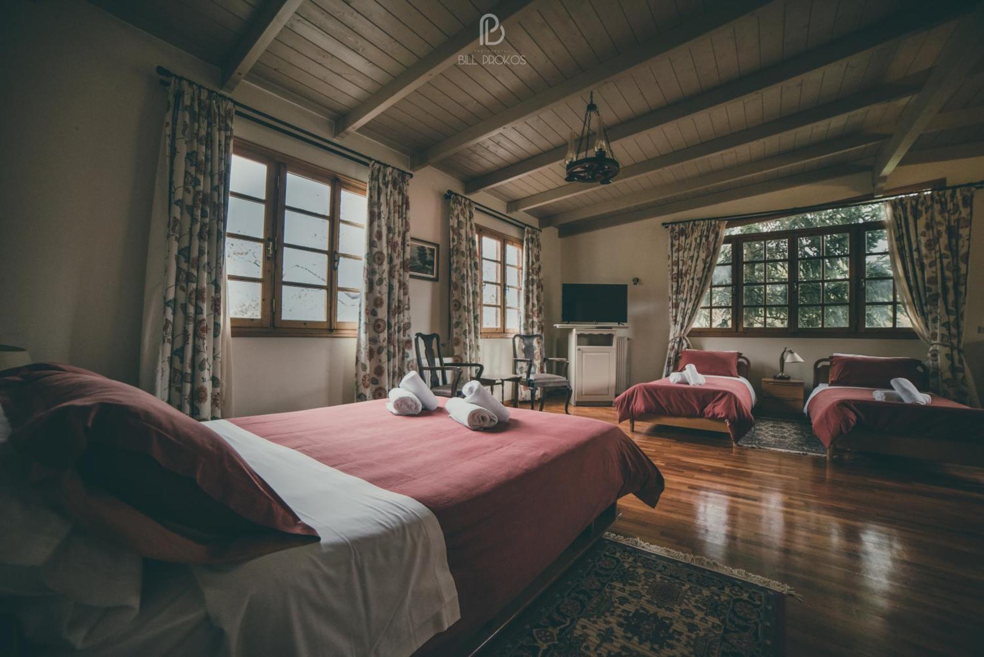 Bourazani Wild Life Resort Konitsa Room photo